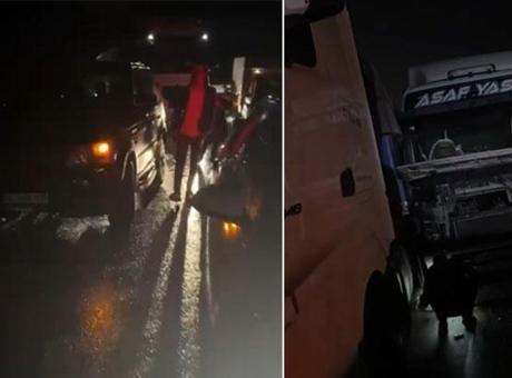 3 TIR birbirine girdi! Kilometrelerce araç kuyruğu oluştu