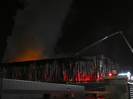 Ankara'da ilaç fabrikasında çıkan yangın! 35 kişi tahliye edildi