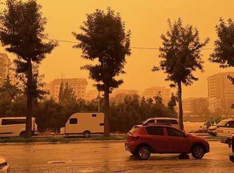 Bugün Antalya! Kentten gelen görüntüler şaşırttı... Gökyüzü renk değiştirdi