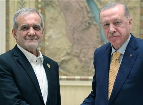 Cumhurbaşkanı Erdoğan Mesud Pezeşkiyan ile görüştü: Türkiye ateşkes için yoğun çaba sarf etti