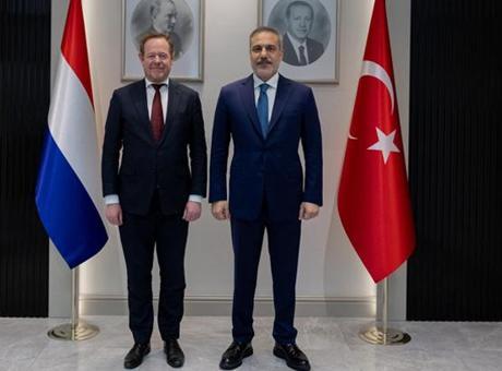 Dışişleri Bakanı Hakan Fidan, Hollanda Adalet ve Güvenlik Bakanı Van Weel ile Ankara'da görüştü