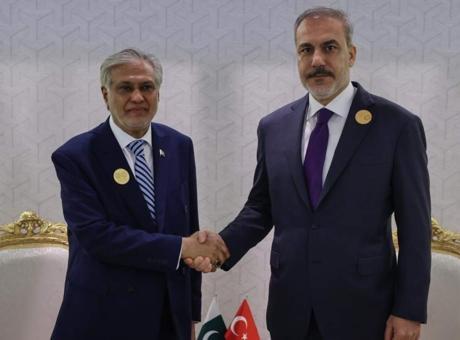 Dışişleri Bakanı Hakan Fidan, Pakistanlı mevkidaşı Dar ile telefonda ABD ve İran arasındaki müzakereleri görüştü