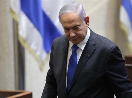 Eski İsrail Başbakanı'ndan Netanyahu'ya sert sözler! 'Ülkeyi içeriden parçalıyor'