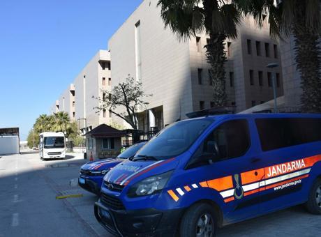 İzmir'deki 'kooperatif' soruşturması! Aralarında Ümit Erkol'un da bulunduğu 9 şüpheli tutuklandı