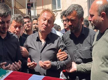 Öğrencilerine siper olan Ayla öğretmene veda! Eşinden yürek yakan sözler: Buraya ev yaptıracaktık, cenazesi geldi