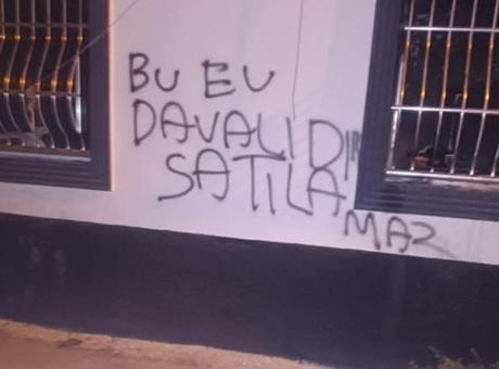 Polis eşliğinde kenti terk ettiler! Aileye musallat oldular, hayatları kabusa döndü: 100 dev diyet