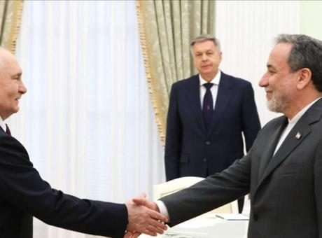 Rusya Devlet Başkanı Putin ile İran Dışişleri Bakanı Arakçi bir araya geldi! 'Rusya barışı sağlamak için her şeyi yapacak'