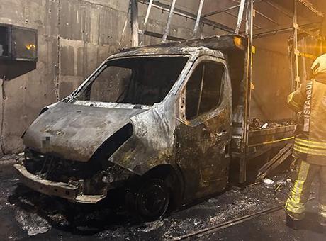 Sabiha Gökçen Havalimanı'nın 2. pistinin altındaki tünelde araç yangını!