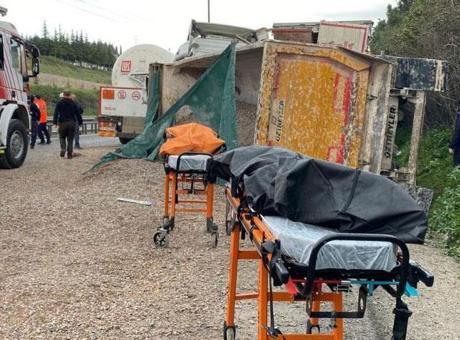 TEM’de korkunç zincirleme kaza! 2 kişi hayatını kaybetti