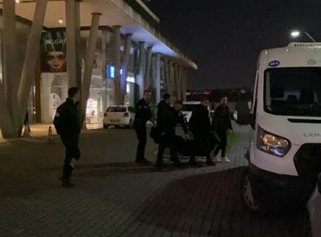 Zeytinburnu'nda aile faciası! Öz kızını öldürdü, eski eşini yaraladı