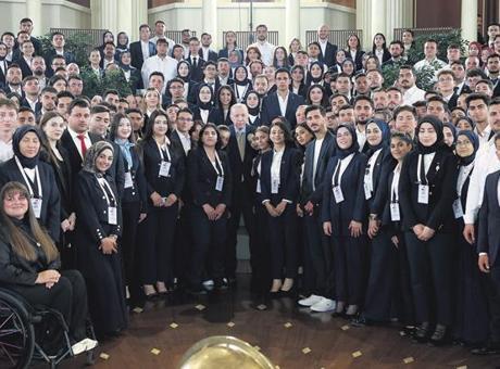 Cumhurbaşkanı Erdoğan, 19 Mayıs’ta gençlerle bir araya geldi: Sosyal medya en büyük sorun