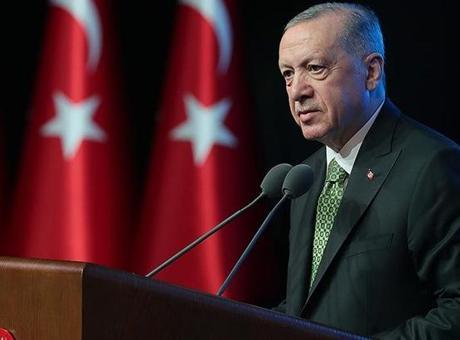 Cumhurbaşkanı Erdoğan, Galatasaray'ın şampiyonluğunu tebrik etti