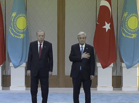 Cumhurbaşkanı Erdoğan, Kazakistan’da resmi törenle karşılanıyor