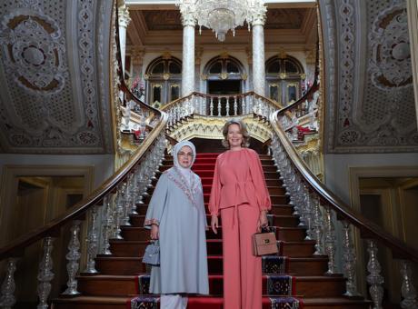 Emine Erdoğan, Belçika Kraliçesi Mathilde'yle bir araya geldi