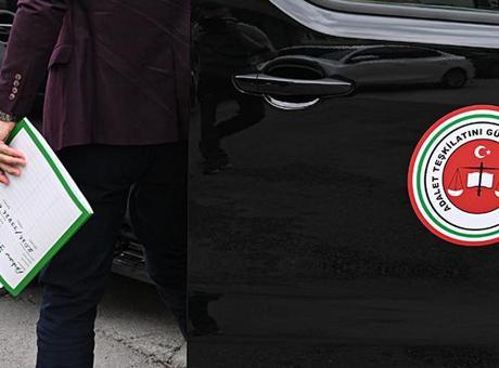 İcra memurları, CHP kurultay davasında verilen ihtiyati tedbir kararını Kılıçdaroğlu'na tebliğ etti