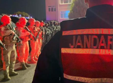 İzmir'de Büyükşehir iştiraki şirkete operasyon! Eski İZBETON müdürü aranıyor
