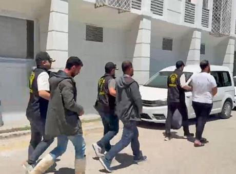 ‘Polisiz’ diyerek servet topladılar! Mersin ve Adana'da eş zamanlı operasyon