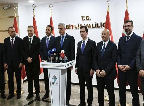 Sağlık Bakanı Memişoğlu Bitlis'te: Şehirden hasta sevki bitecek