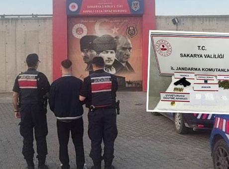 Sakarya'da uyuşturucu operasyonu! Yunanistan'a kaçacaktı, jandarma havuz başında yakaladı