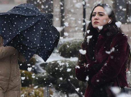 Son dakika... Meteoroloji ve AKOM’dan peş peşe uyarı! Balkanlardan giriş yaptı: Bahar bitti, kış geri geldi