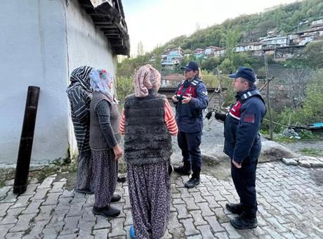 Tokat'ta sağanak sonrası heyelan riski! Bir köy boşaltıldı