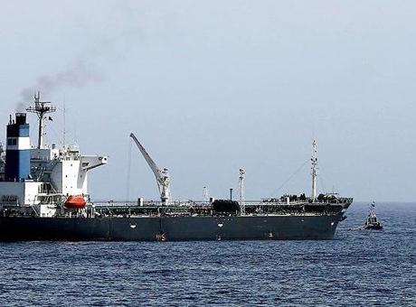 Yemen'de petrol tankeri kaçırıldı! Operasyon başlatıldı